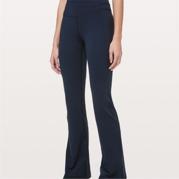 Lululemon Sz 4 Groove Pant Flare *Full-On Luon (super thick) True Navy (hemmed) - Picture 4 of 16
